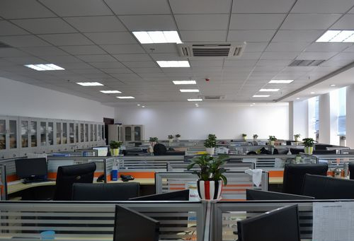 德黑蘭的硝煙，北京的算盤：當“霸權供應圈”撞上“東方定力”