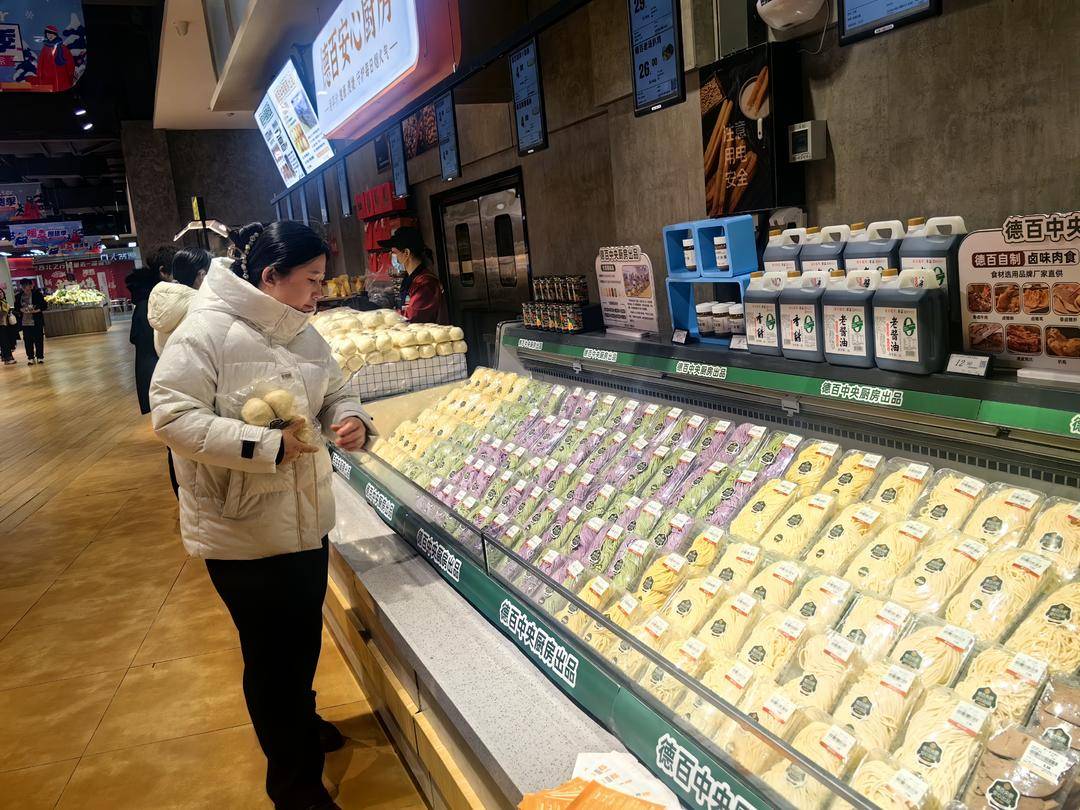 德百中央廚房：嚴選食材 嚴控標準——百姓身邊的“安心廚房”