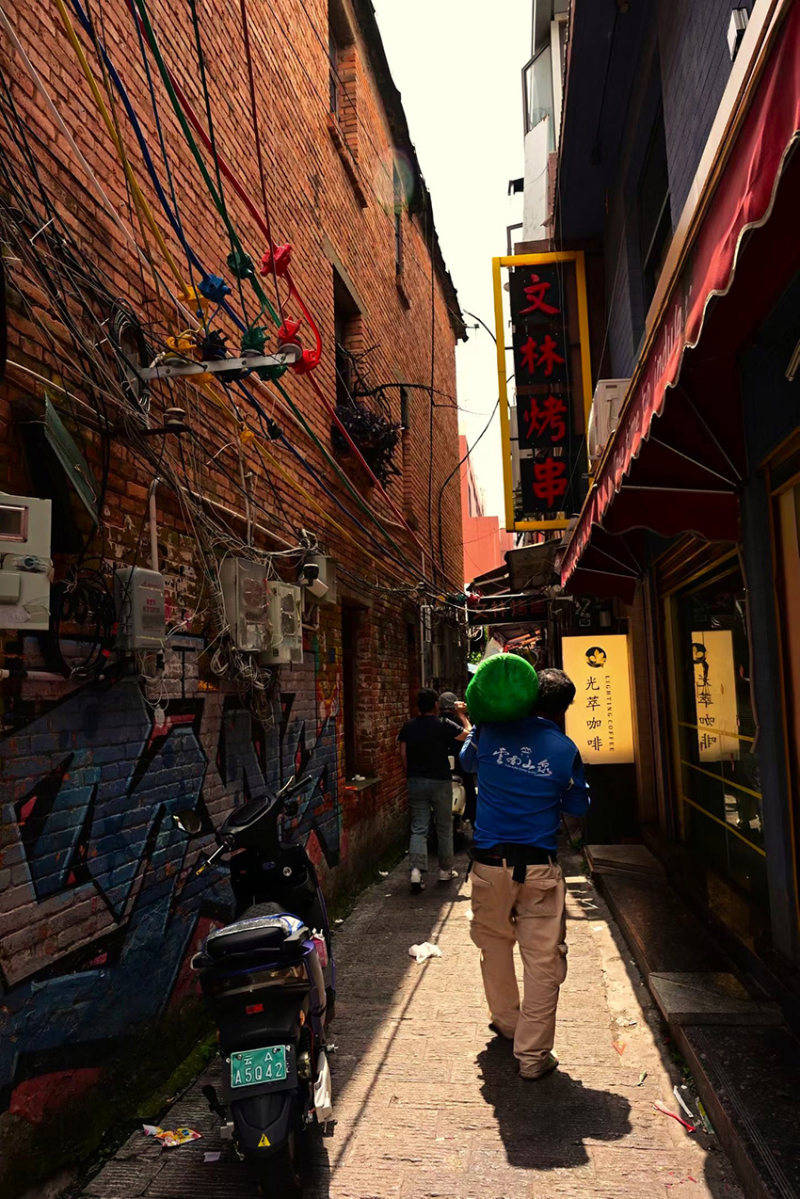 2025影像盤點 | 光影為筆，定格百態——攝影師 龔曼子