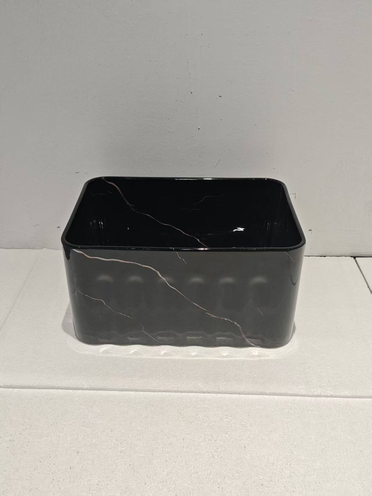 色彩靈動點亮空間，彩諾衛浴開啟多彩衛浴新時代