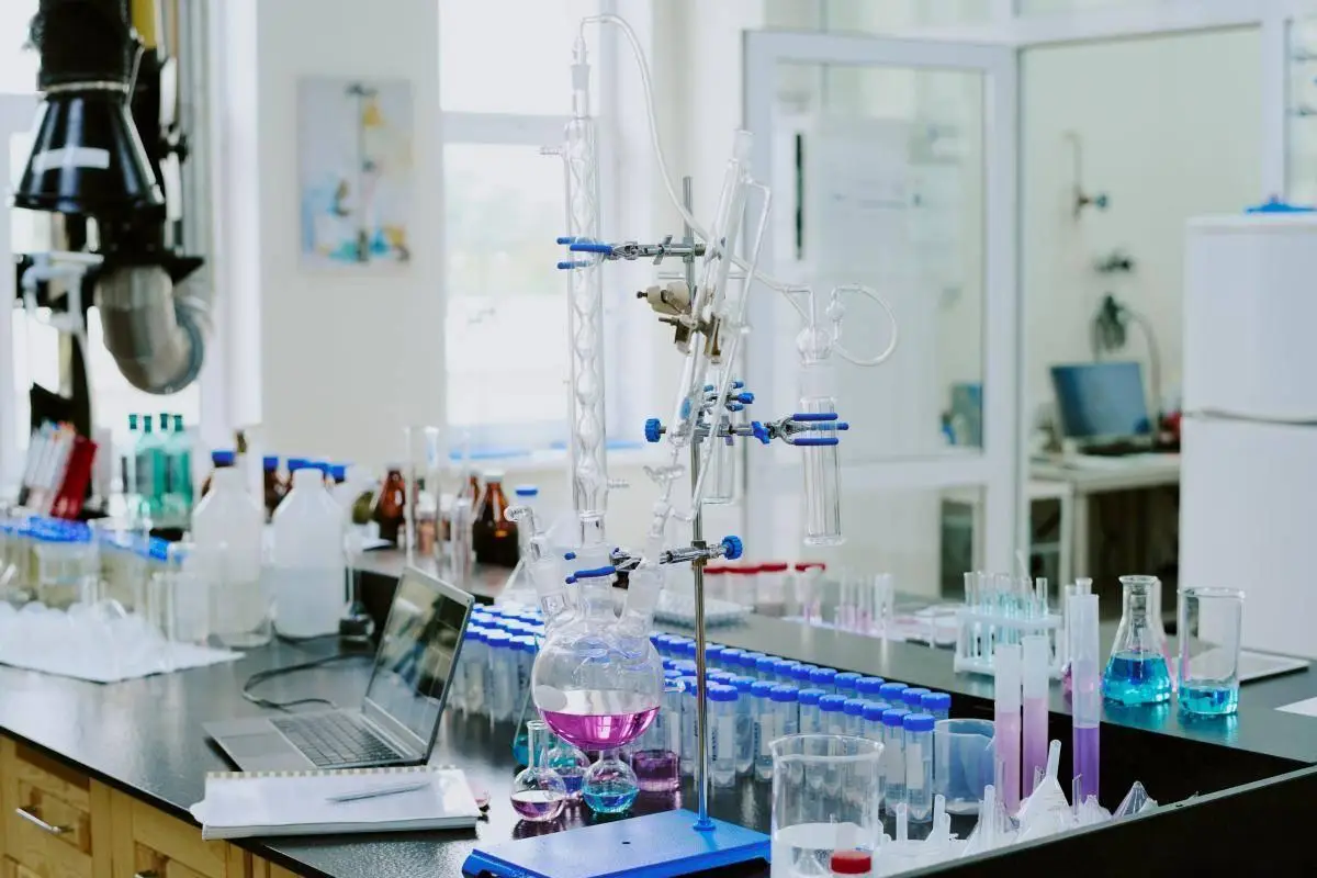 油漆測試方法，油漆檢測機構