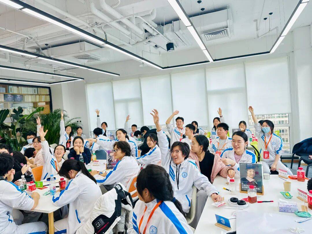 點贊！海淀這所中學憑啥又出圈了？