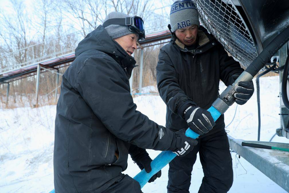 一片雪、一度坡：匠心“雕刻”冰雪夢