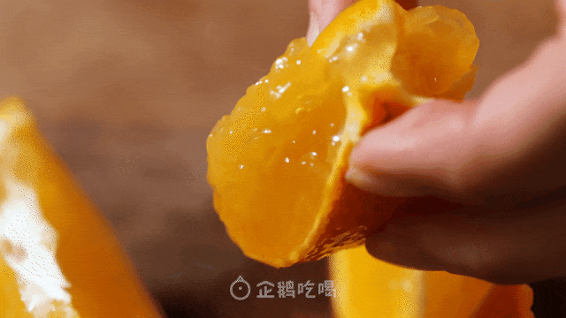 快放假了，美食公司都買些什麼好吃年貨回家？