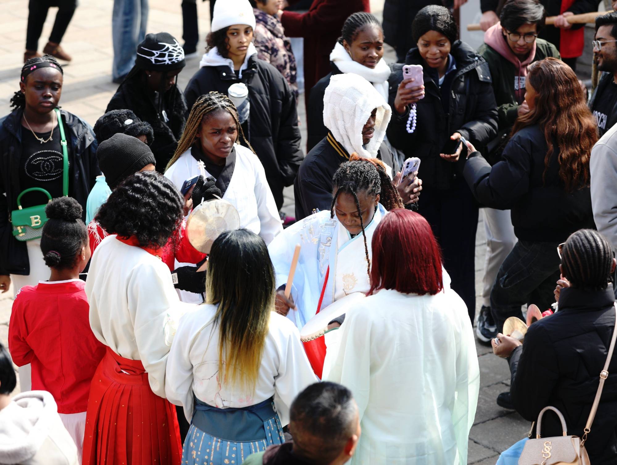 江西分宜：外國留學生體驗民俗感受年味