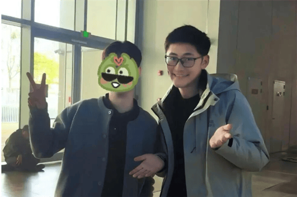 影石年會送房送車送金鈔 影視颶風Tim驚喜現身