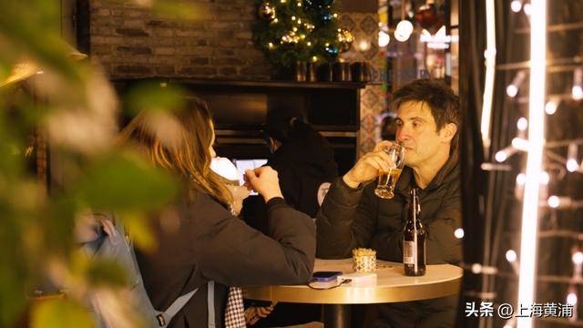 石庫門裡，竟然有正宗美式煙火氣？！｜環球美食在黃浦