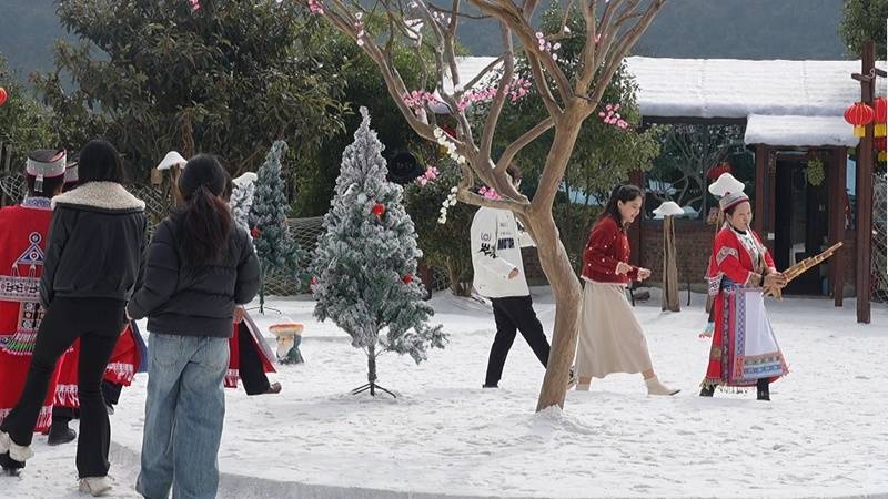 解鎖冬季旅遊新風向 十里荷廊童話雪鄉打造冰雪夢幻樂園