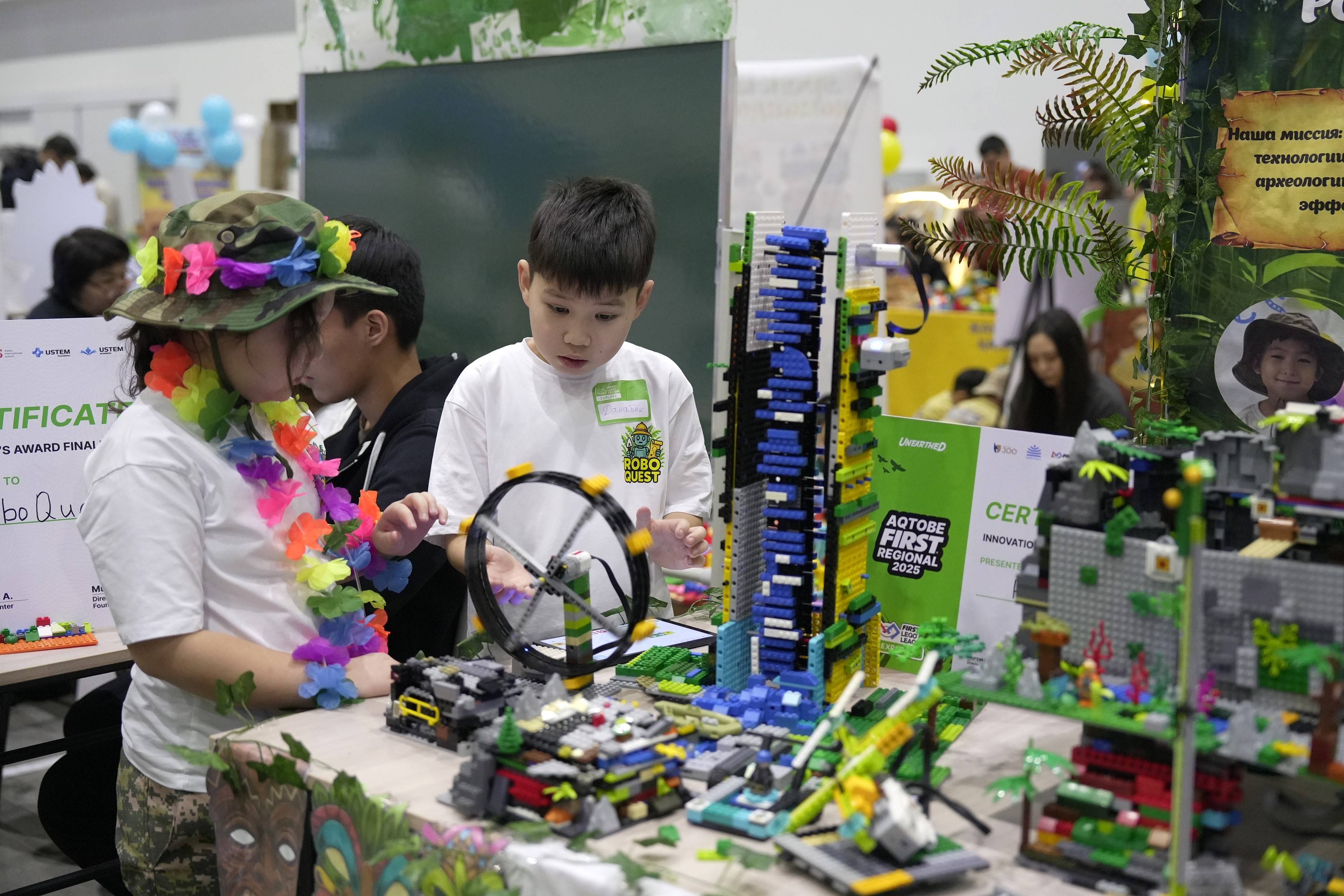 哈薩克舉辦青少年科技節
