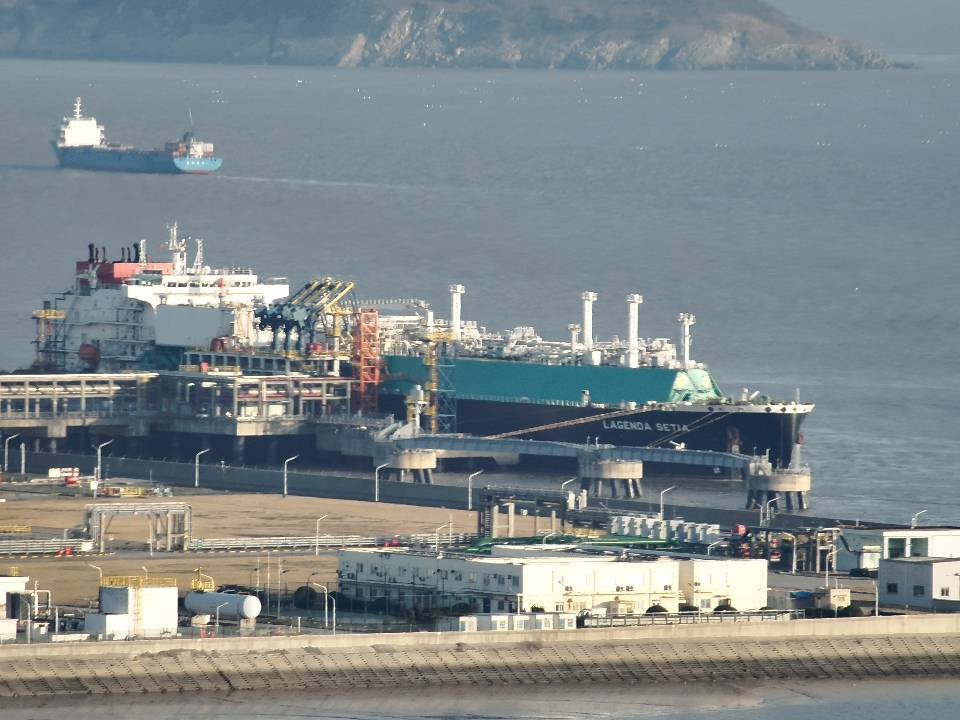 新春走基層｜一場跨越國境的物流接力