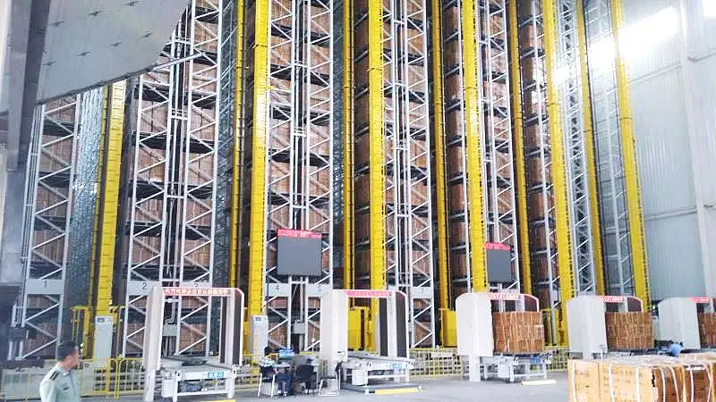 2025年貨架選購攻略：哪些功能是必備？重型貨架/倉儲貨架/隔板貨架/層板貨架/貫通式貨架，貨架源頭廠家分析