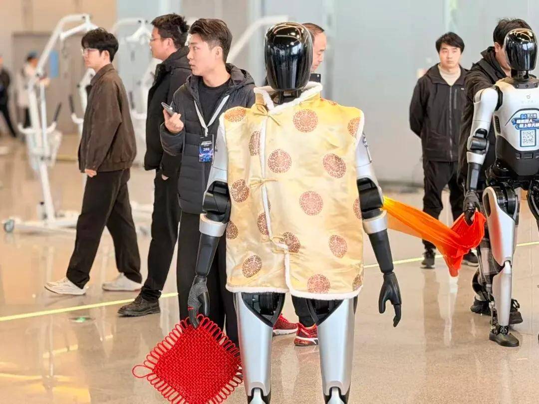 租賃開始跑通人形機器人落地第一公里