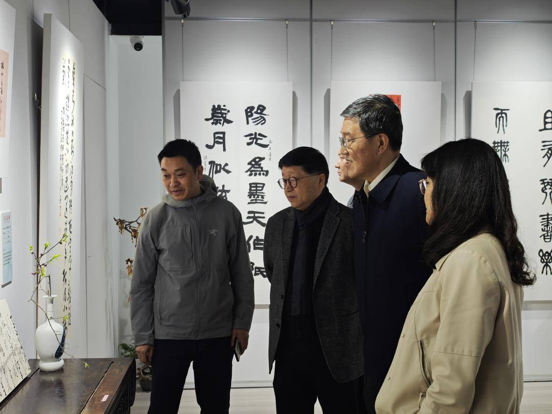 江蘇省直書協女性書法展在藝術金陵舉辦