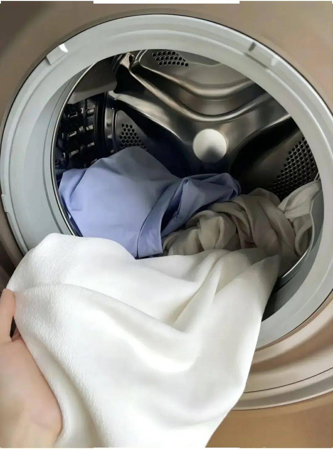 衣服不管染上什麼，用這招都能洗掉！必須收藏~