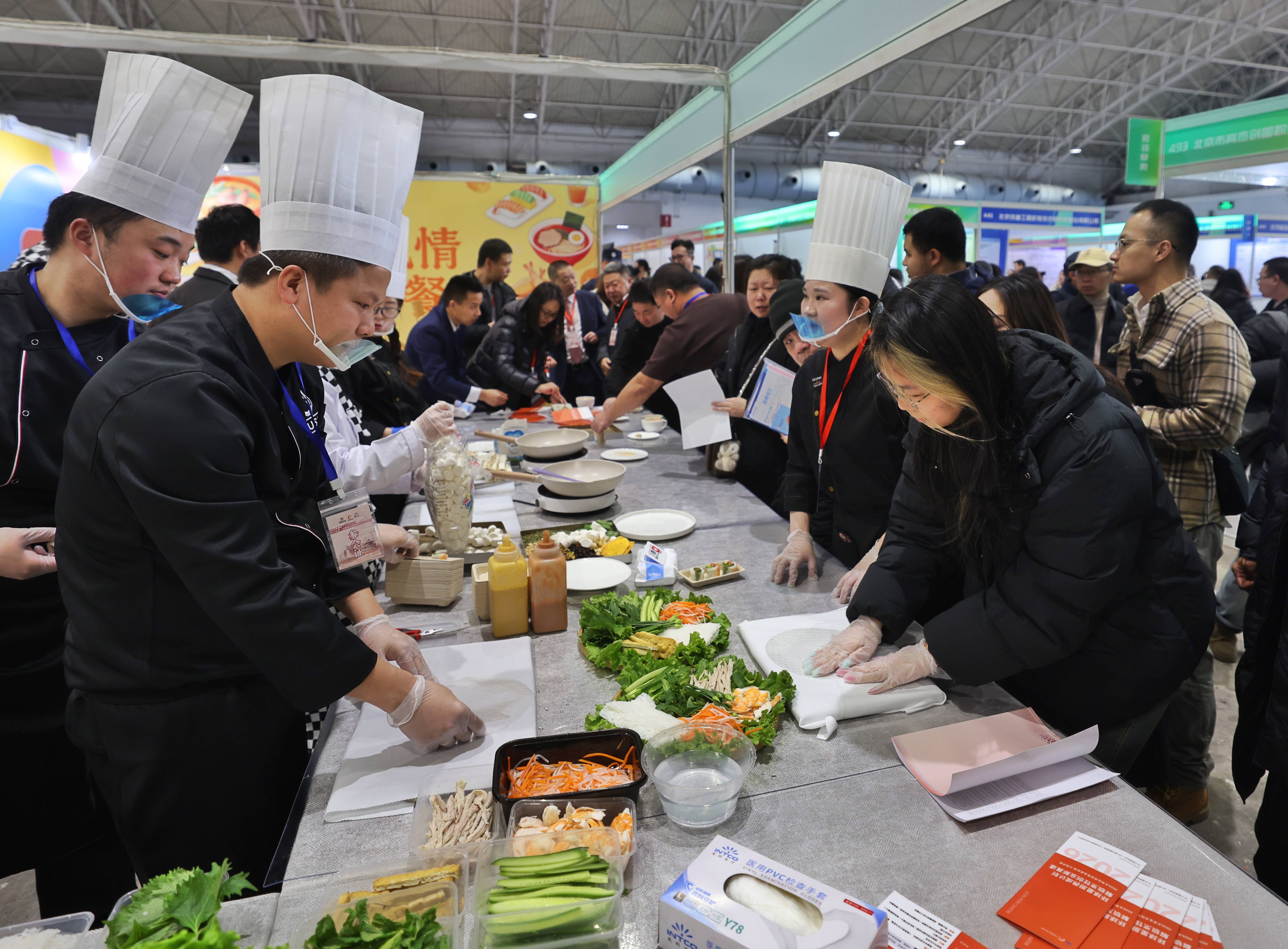 北京節後首場大型招聘會火爆，AI含量有點高