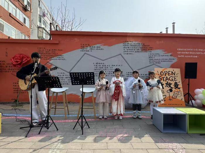 視點｜馬路詩歌節點亮石榴莊街頭