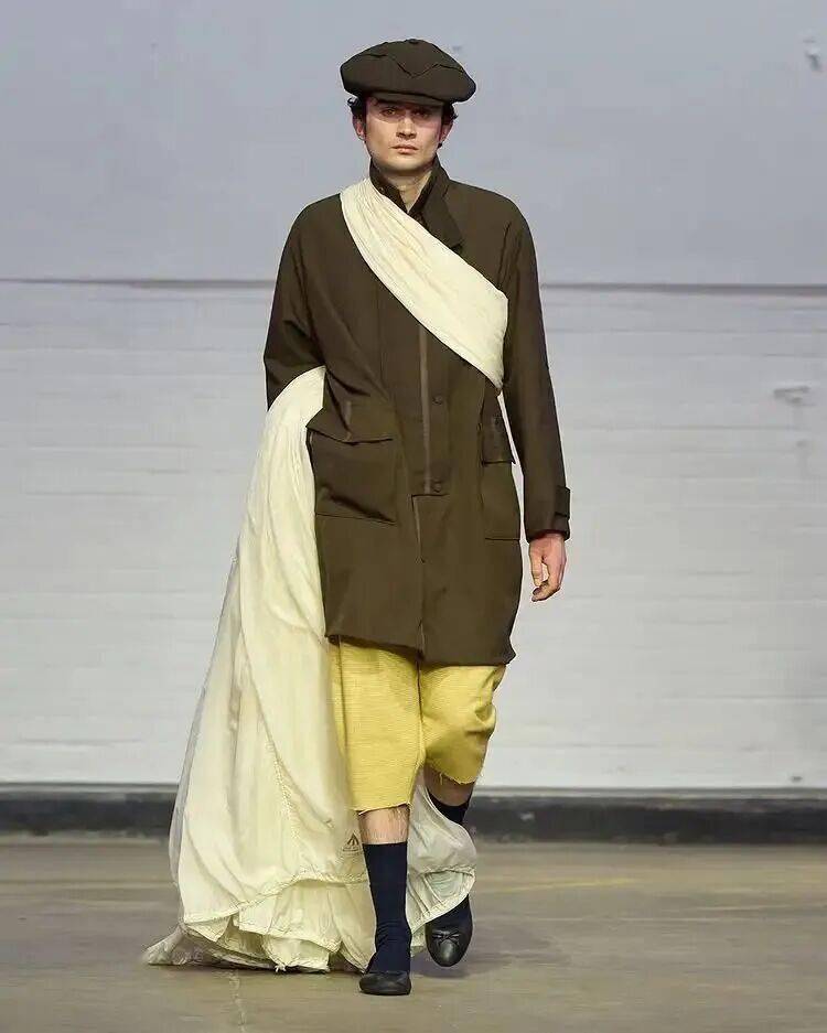 服裝畢業設計釋出 | 2026中央聖馬丁藝術與設計學院-研究生服裝畢業秀！