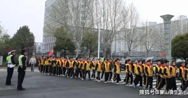 霍山文峰小學開展清明主題教育實踐活動