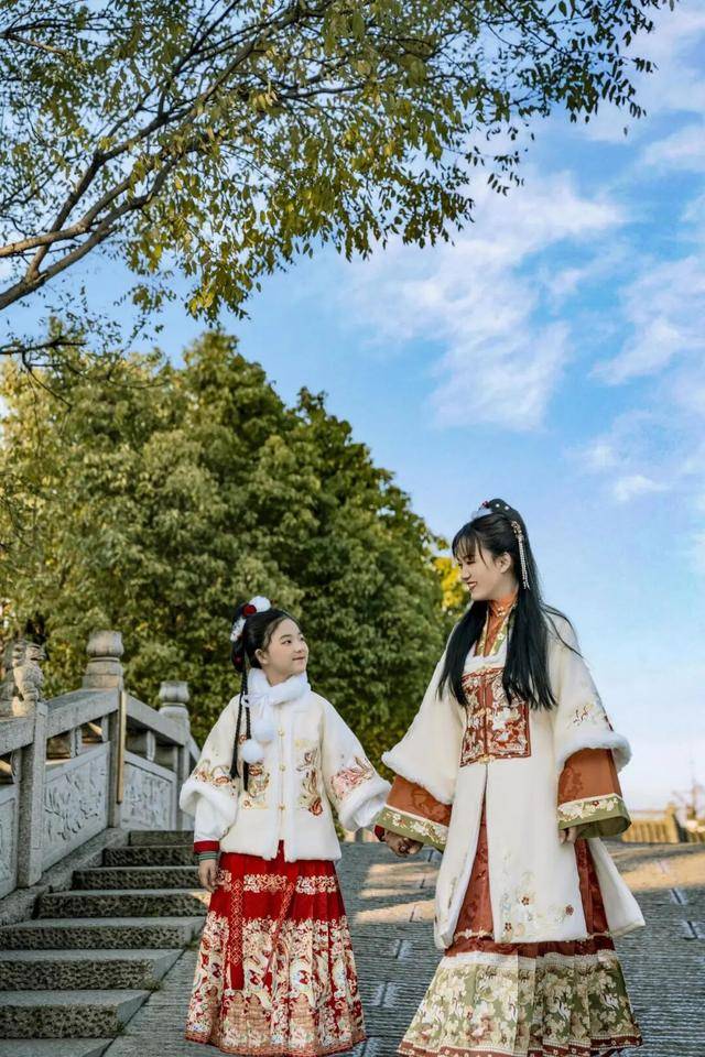 清明假期遛娃天花板！來臺兒莊古城解鎖親子“玩中學”的春日童話~