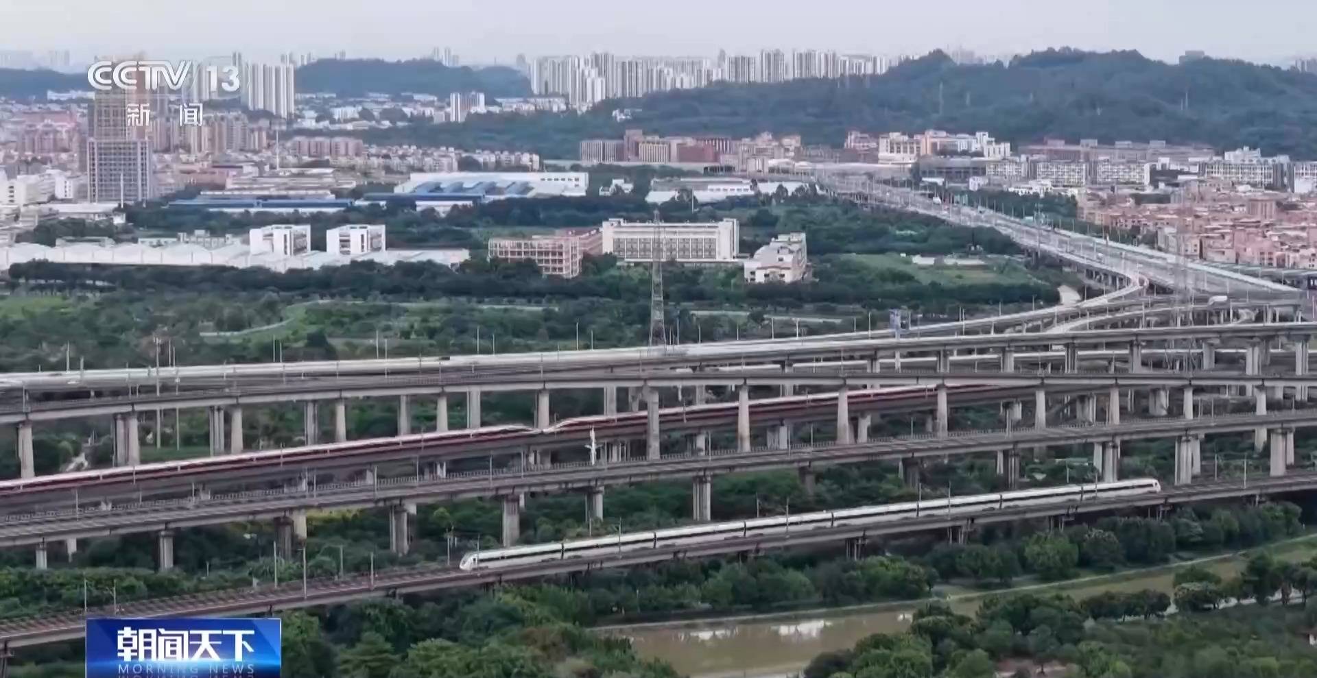 賞花、研學、歌迷專列全都有，一季度全國開行旅遊列車627列