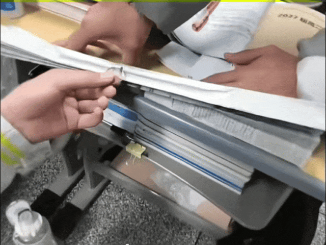 “完了已經被出題老師看到了……”物理老師：“謝謝，已收藏~”