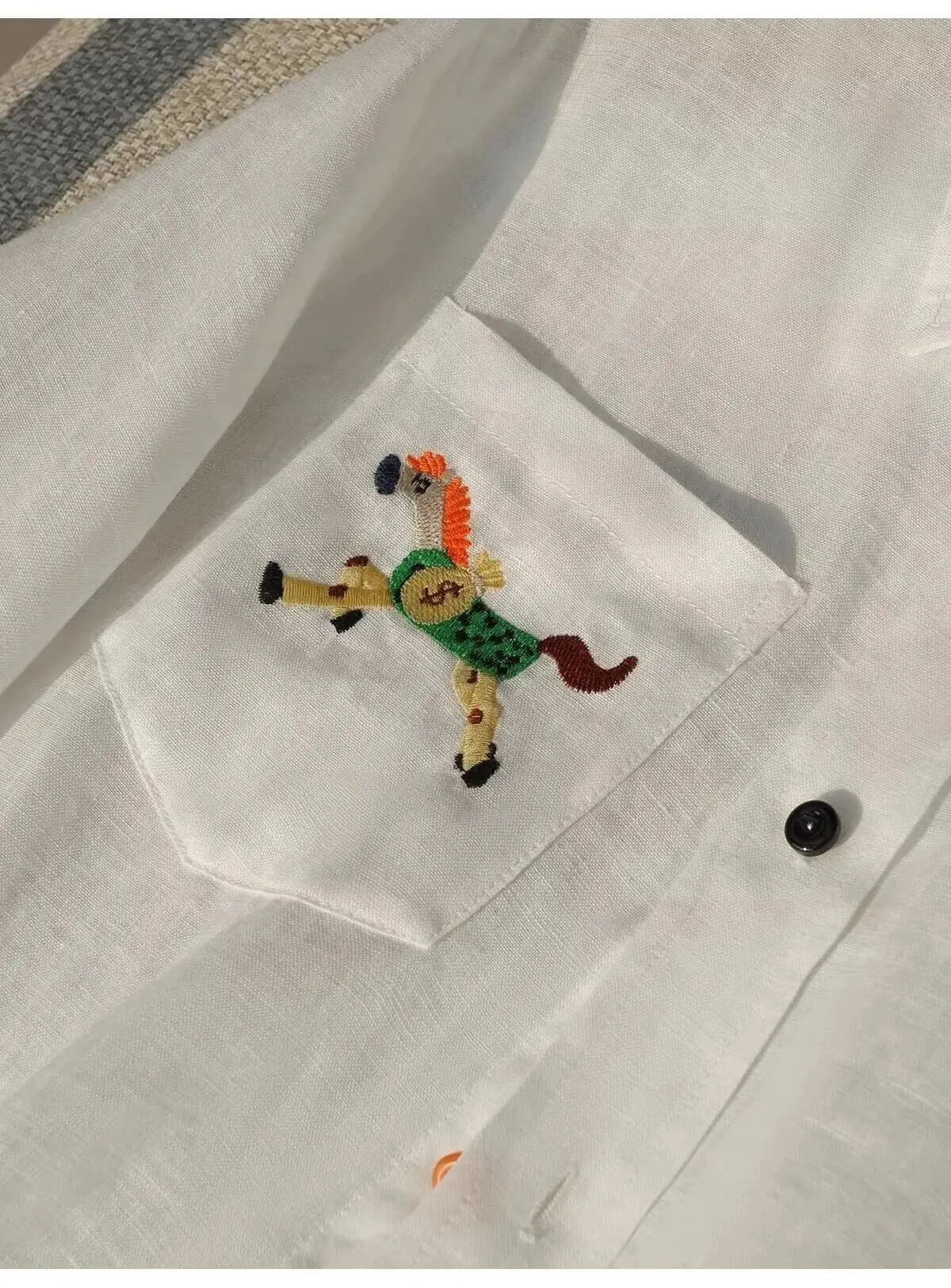 今夏爆火“老錢風”刺繡襯衫！太太顯氣質了