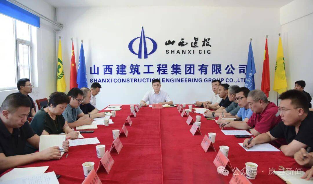 孟飛調研秀容中學專案建設情況並召開座談會