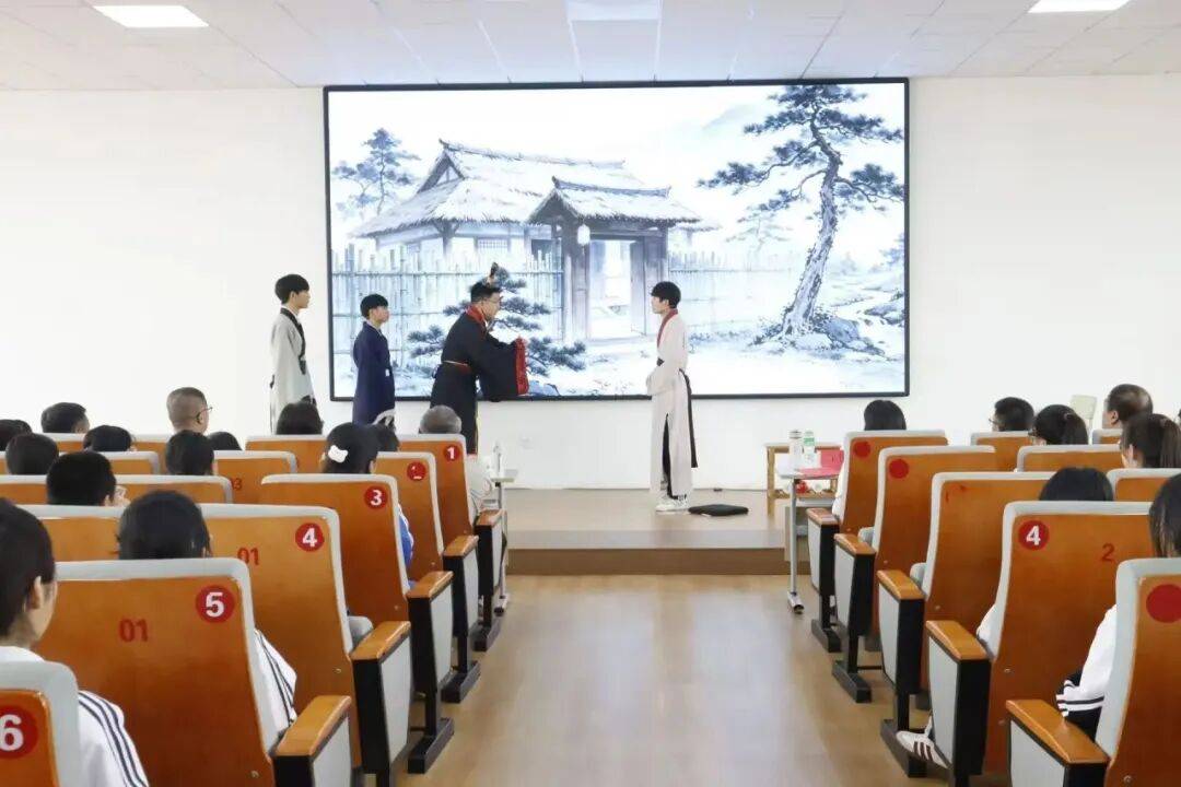 庫倫旗第二中學2026年招生簡章