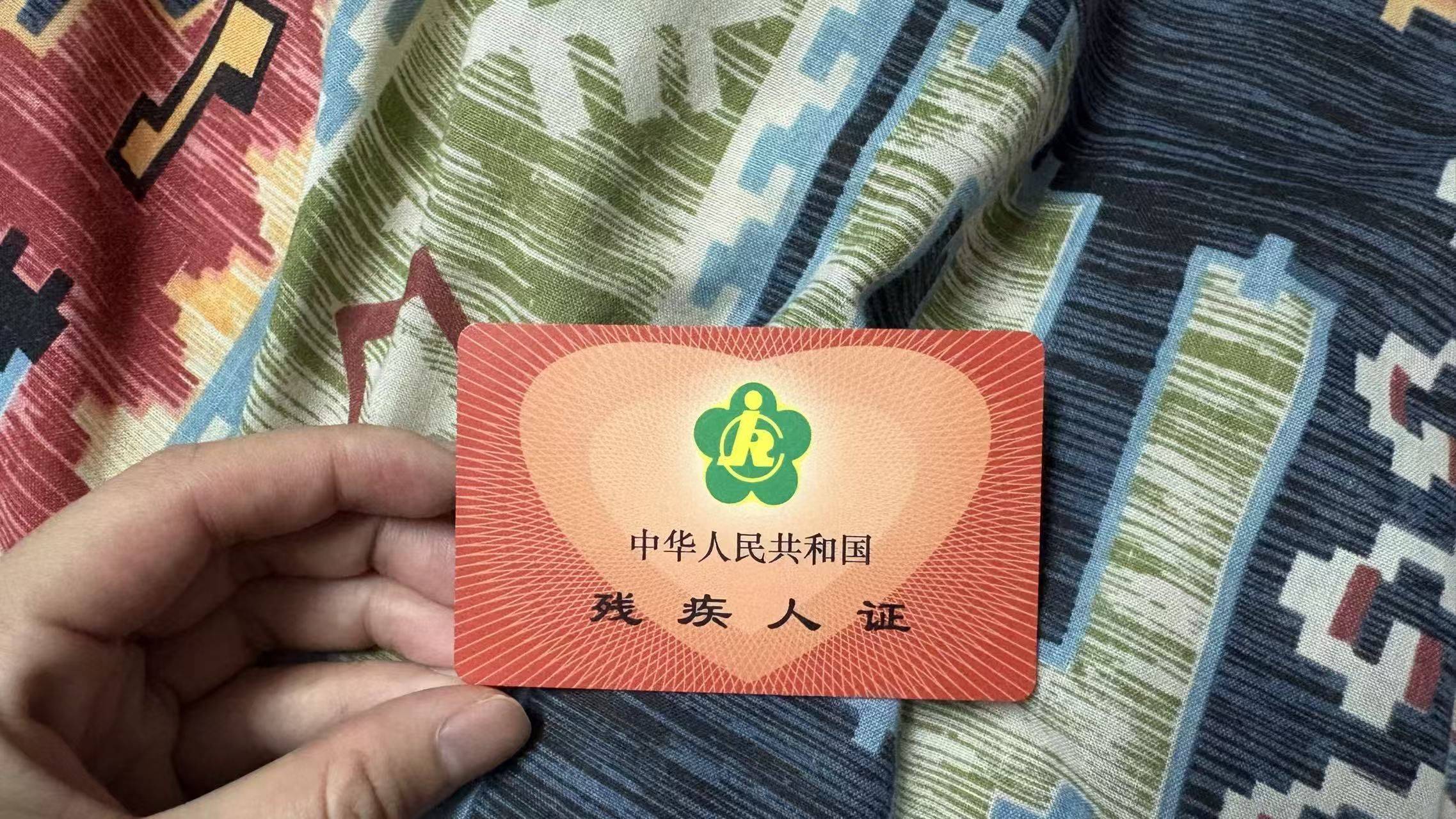 長沙盲人老太問路被質疑拐騙女性，影片釋出者透過本報公開道歉，當事老人：願意原諒