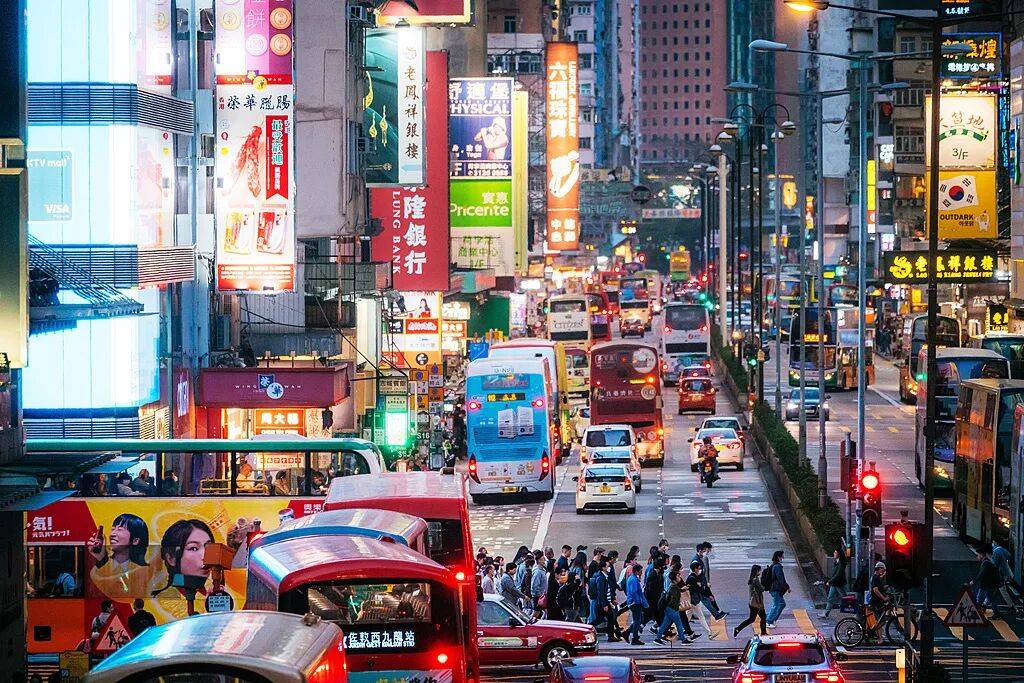 全球“搶娃”捲到小學：香港組團赴東南亞搶生源，低齡留學變局正在發生