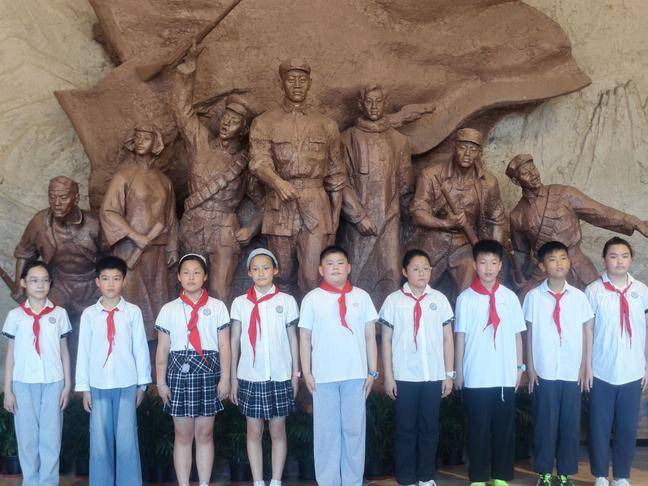 合肥市躍進小學：致敬革命英烈 爭做新時代少年