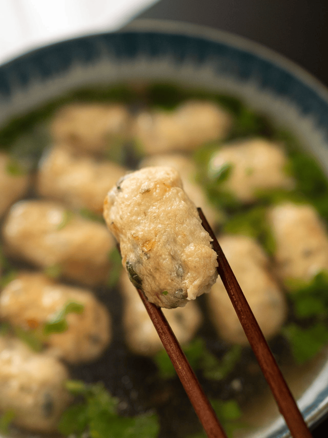 捶打上千次才做成的魚丸！非遺美食，一口下去，鮮嫩可口～