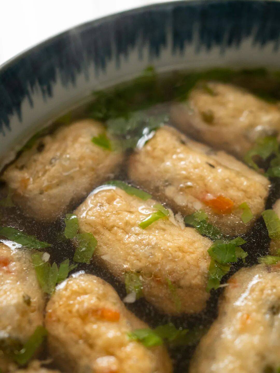 捶打上千次才做成的魚丸！非遺美食，一口下去，鮮嫩可口～