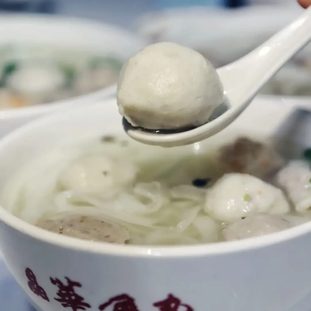 捶打上千次才做成的魚丸！非遺美食，一口下去，鮮嫩可口～
