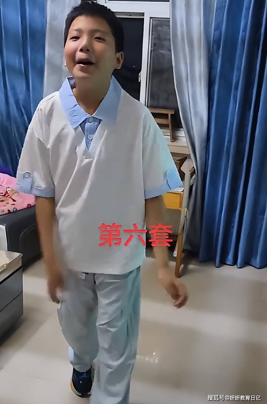 原創“買了一堆什麼玩意兒！”寶媽曬小學男生新衣服，被嘲不如穿校服