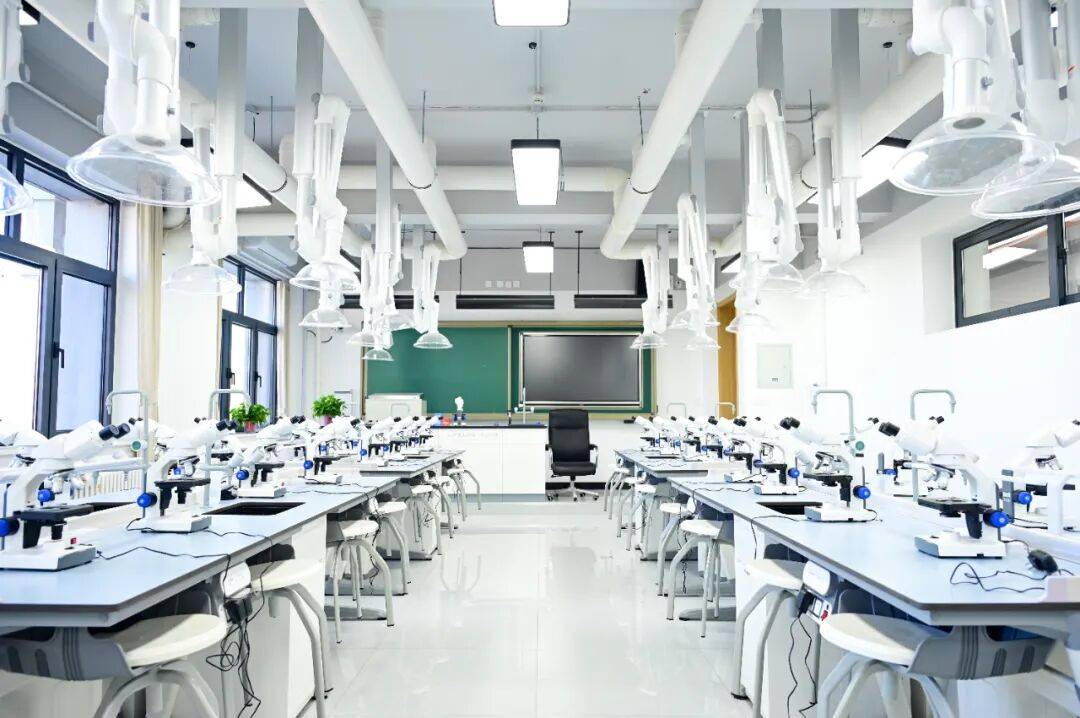 初高中全學科！海淀這所老牌名校招聘教師啦