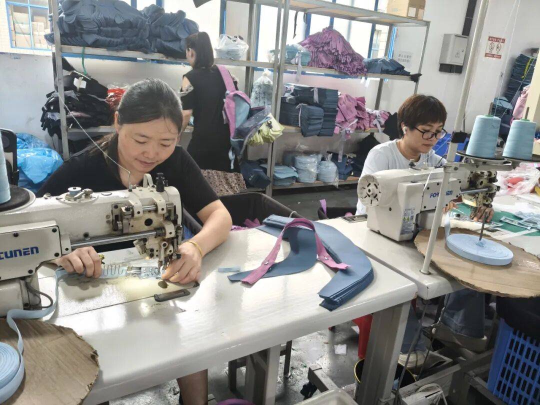 “1500+崗位持續放送！8.20-21，願景國際廣場專場招聘會見！
