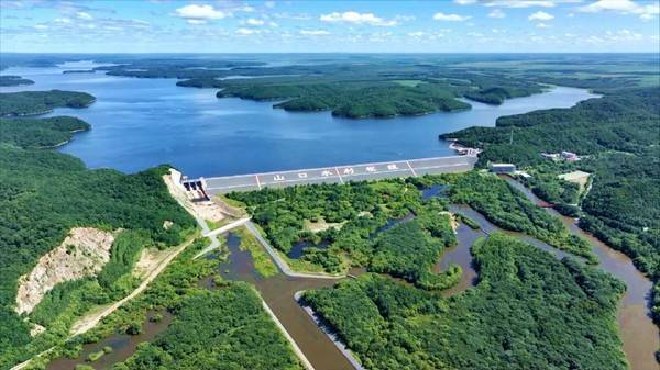 黑河五大連池市：湖光山色引客來山口湖旅遊持續升溫