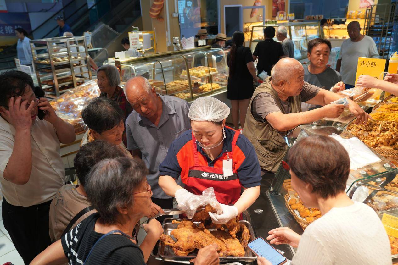 元辰超市23週年店慶啟幕 明檔大廚房正式開業打造“看得見”的安心美食