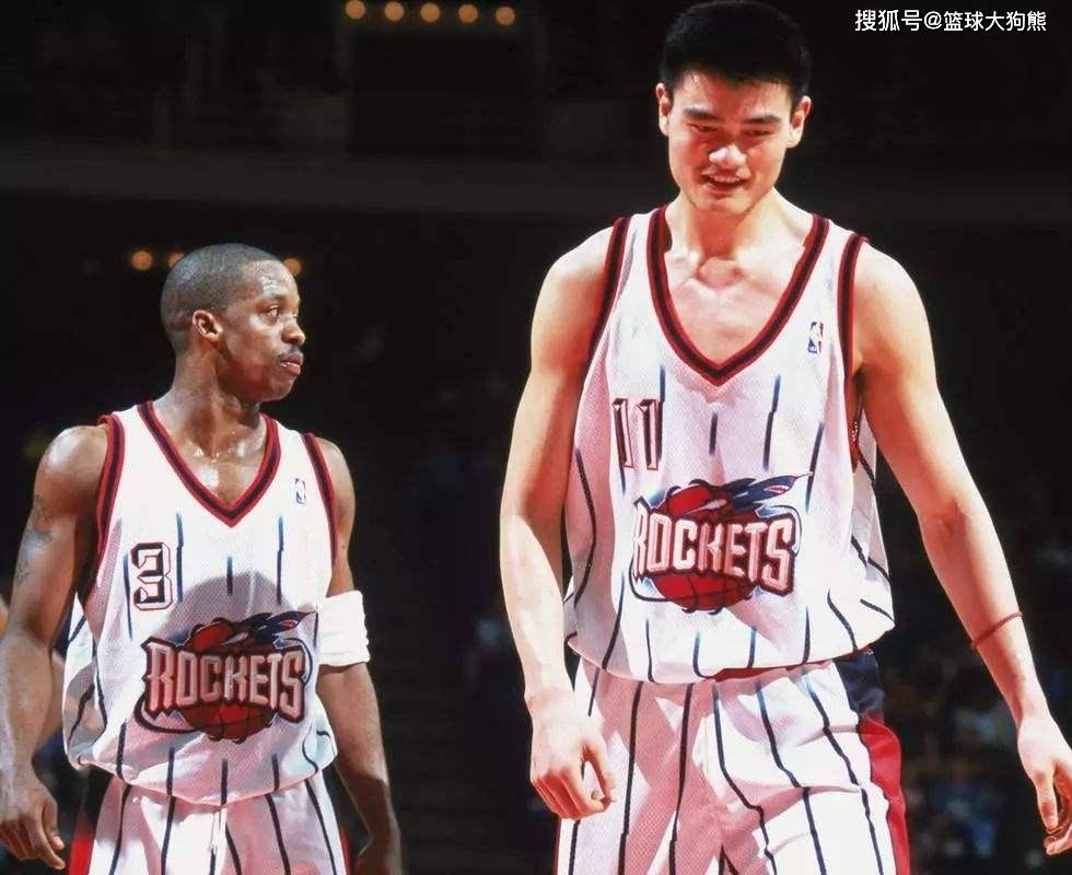 原創恭喜火箭隊！新球衣之後，再發布新地板樣式，紅黃配色太經典