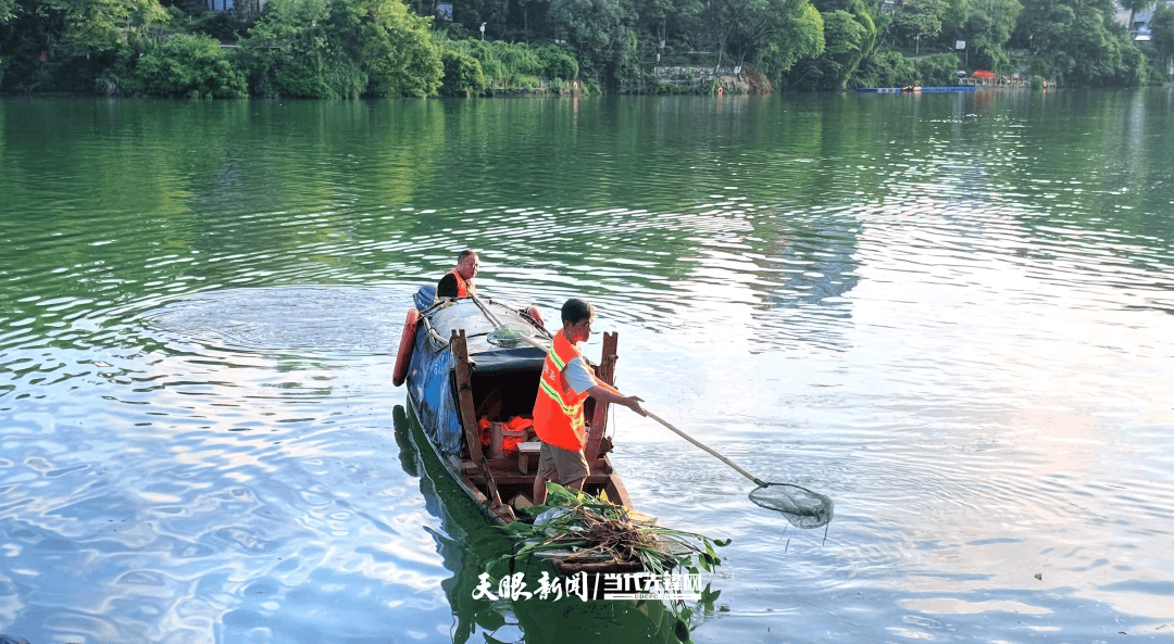 清晨6點上崗！錦江河道“美容師”守護銅仁母親河