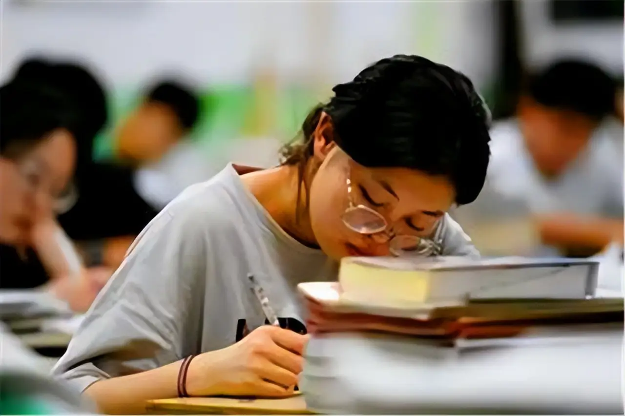 原創大學裡最容易被忽視的“隱形消費”，你中招了嗎？