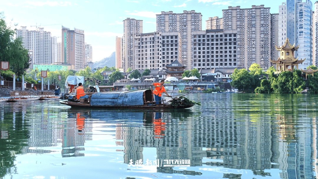 清晨6點上崗！錦江河道“美容師”守護銅仁母親河