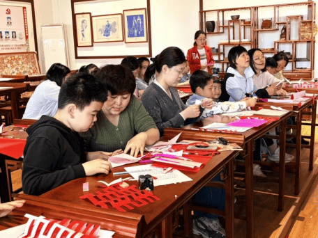 從城裡圖書館到抬腳進書屋，臨朐城鄉閱讀陣地實現全域覆蓋