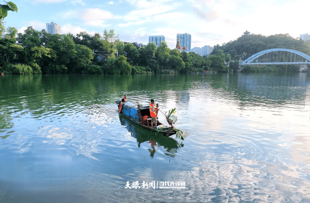 清晨6點上崗！錦江河道“美容師”守護銅仁母親河
