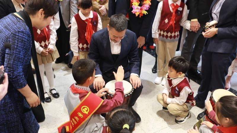從“輸血”到“造血”：巴蜀小學與文昌路紅旗小學共建跨區域教共體