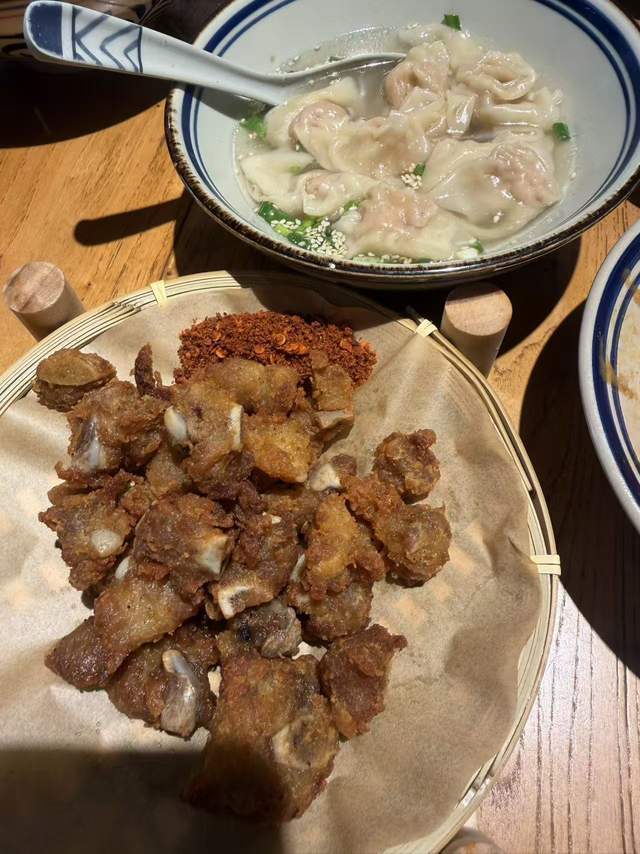 四川旅遊，都江堰老字號抄手，好美味！