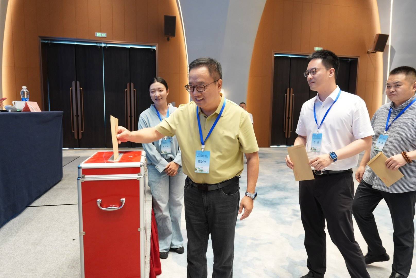湖北省旅遊協會舉行年會 推動會員企業高質量發展