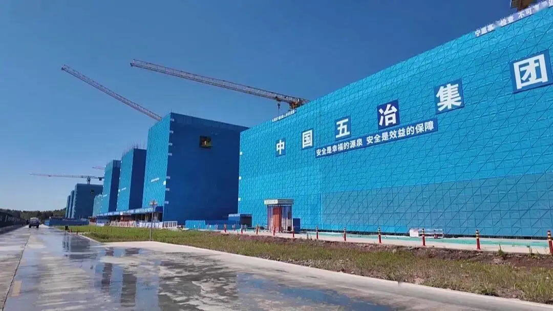 一期主體結構完成85% 簡陽市現代物流基地專案“火力全開”