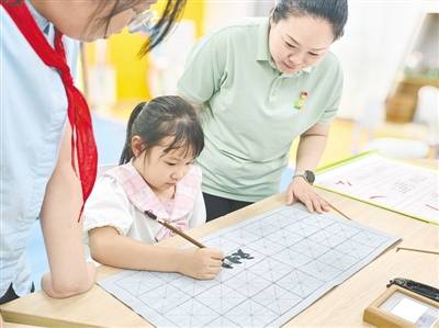 小學現場報名 服務貼心高效